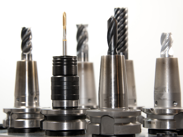 Comparativa exhaustiva de normativas SAE J639, J2842 y J2845 en productos de mecánica