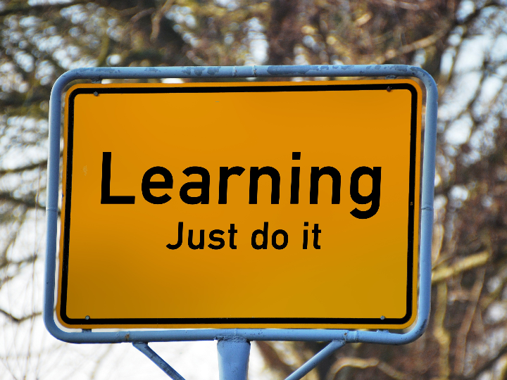 ¿Es posible mejorar nuestro nivel sin un entrenador de pádel?