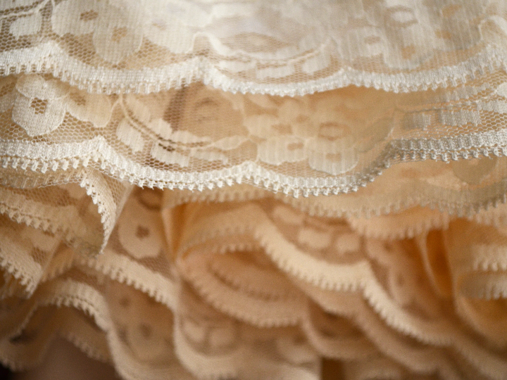 Tela Marquisette por metro y por rollo. 100% poliéster, 280 cm de ancho, 33 g/m², 91 g/ml, Ideal para mosquiteros, Transparencia y frescura, Perfecta para cortinas, Resistente y duradera