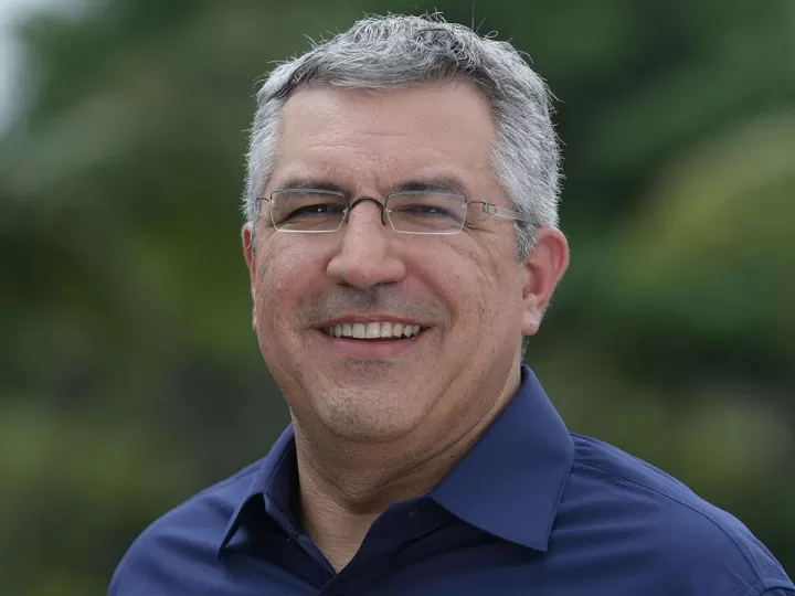 temas legales economia que hacer con un vecino loco